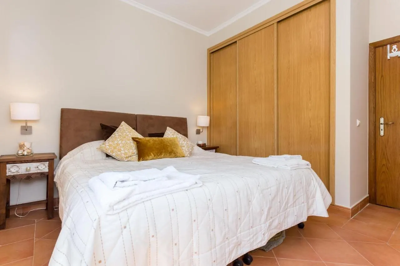 Coolhouses Algarve, Casa Das Amendoeiras, V4 Praia Da Luz Holiday home